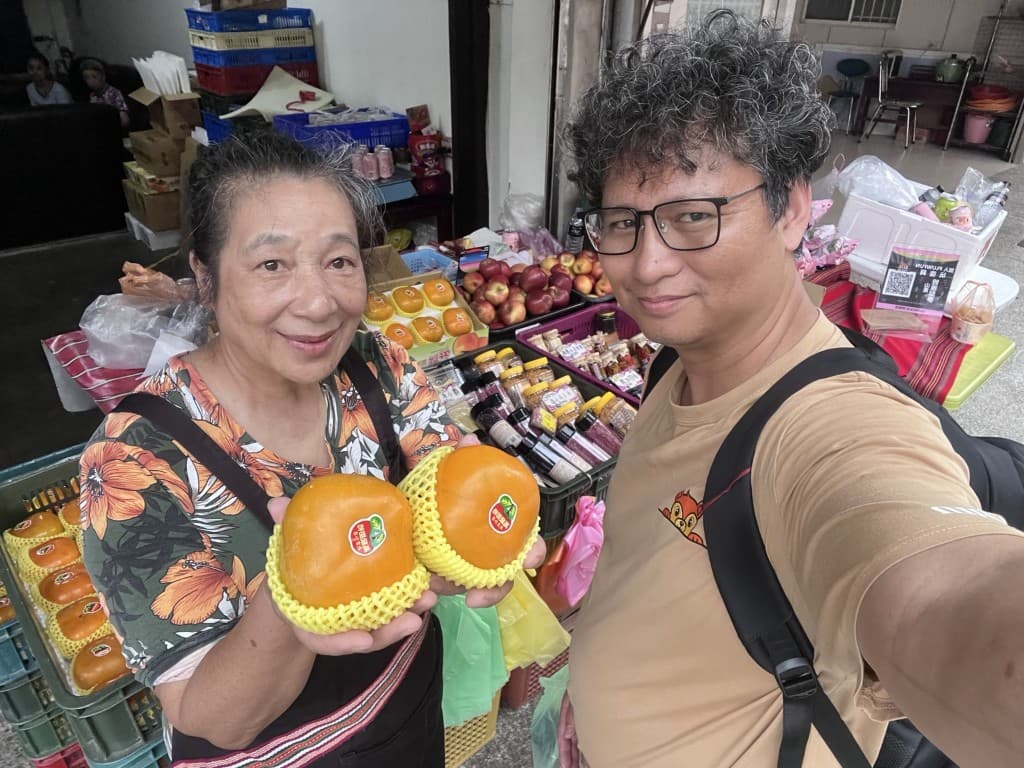 地方店家與真實產品,形成可走進的地方連結。